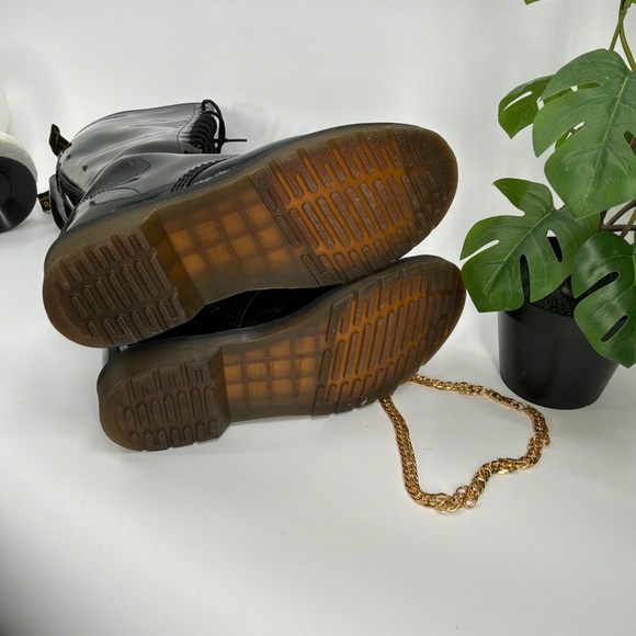 Dr.Marten’s Black Patent Leather Lace-Up knee high Boots LIKE NEW - Picture 4 of 7